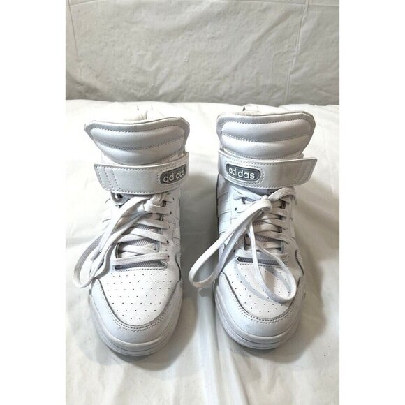 ADIDAS WOMEN'S POSTMOVE BASKETBALL SHOE SNEAKER size 7 white - Picture 2 of 16